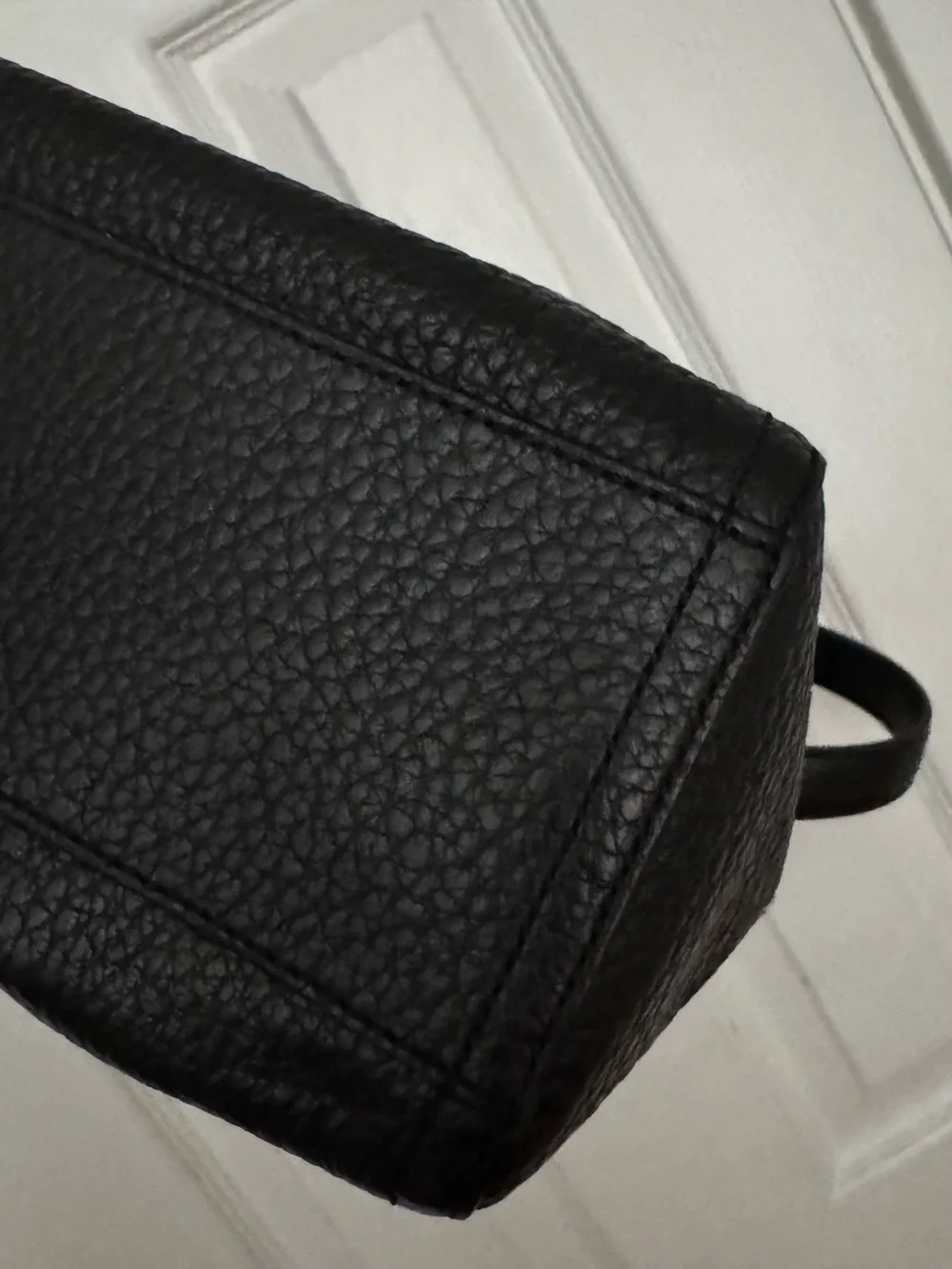 kate spade stylish pebbled